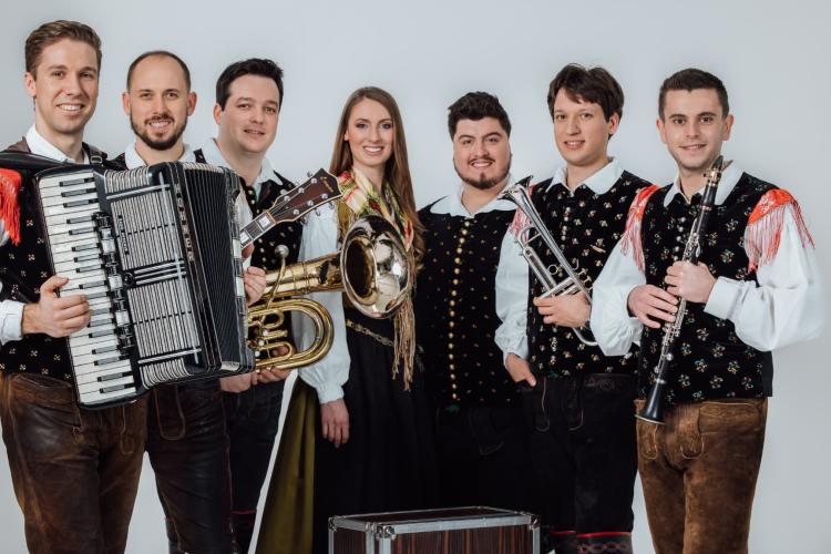 Downloads 137 Saso Avsenik und seine Oberkrainer Pressebild 1 1