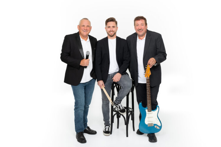 Downloads 174 Trio Mostland Stuermer Galaband Tanzband Hochzeitsband Pressebild 3 scaled 1